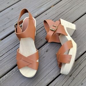 LOFT Y2K Criss Cross Whiskey Brown Leather Wooden Heeled Platform Clog Sandals 8